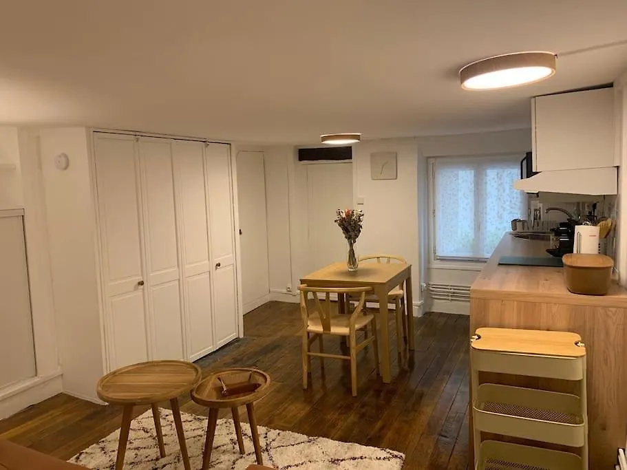 Cosy Flat Close To Montmarte, Ideal For 2 Pers דירה פריז